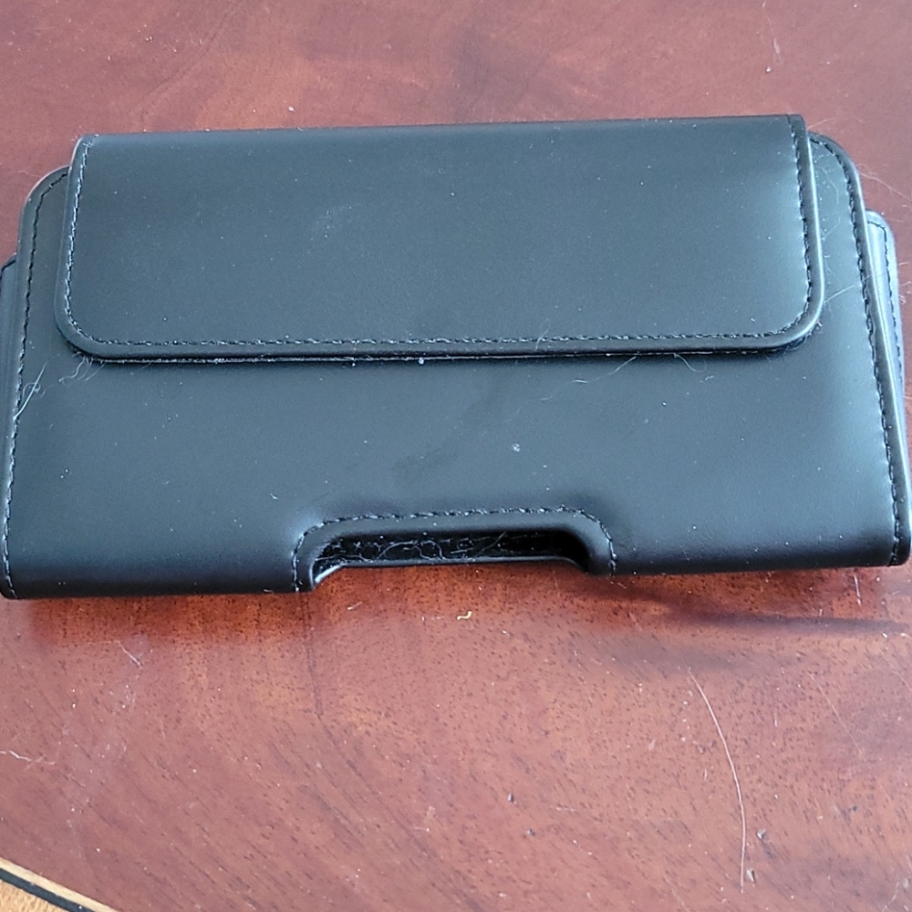 NWOT PROTECTIVE CELLULAR PHONE CASE